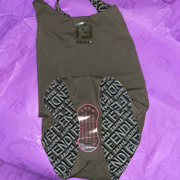Fendi x Skims reversible one-piece swim - Picture 9 of 12